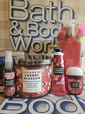 NWT Bath & Body Works Japanese Cherry Blossom Set - Red & Black